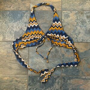 Women’s over the neck crop top